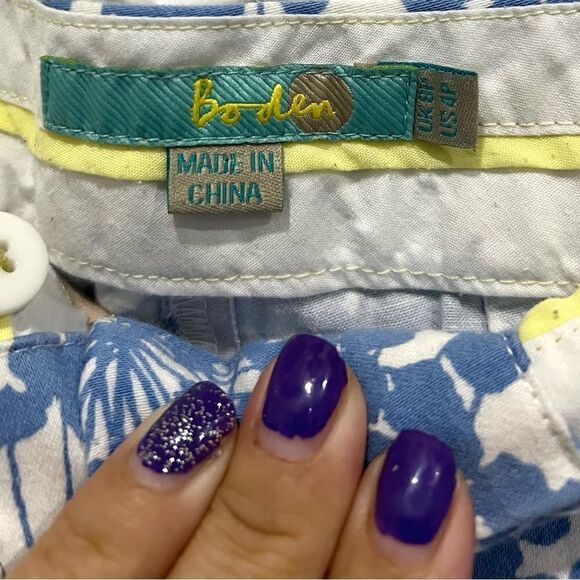 Boden light blue and white dandelion floral print crop pants size 4 - Picture 10 of 10